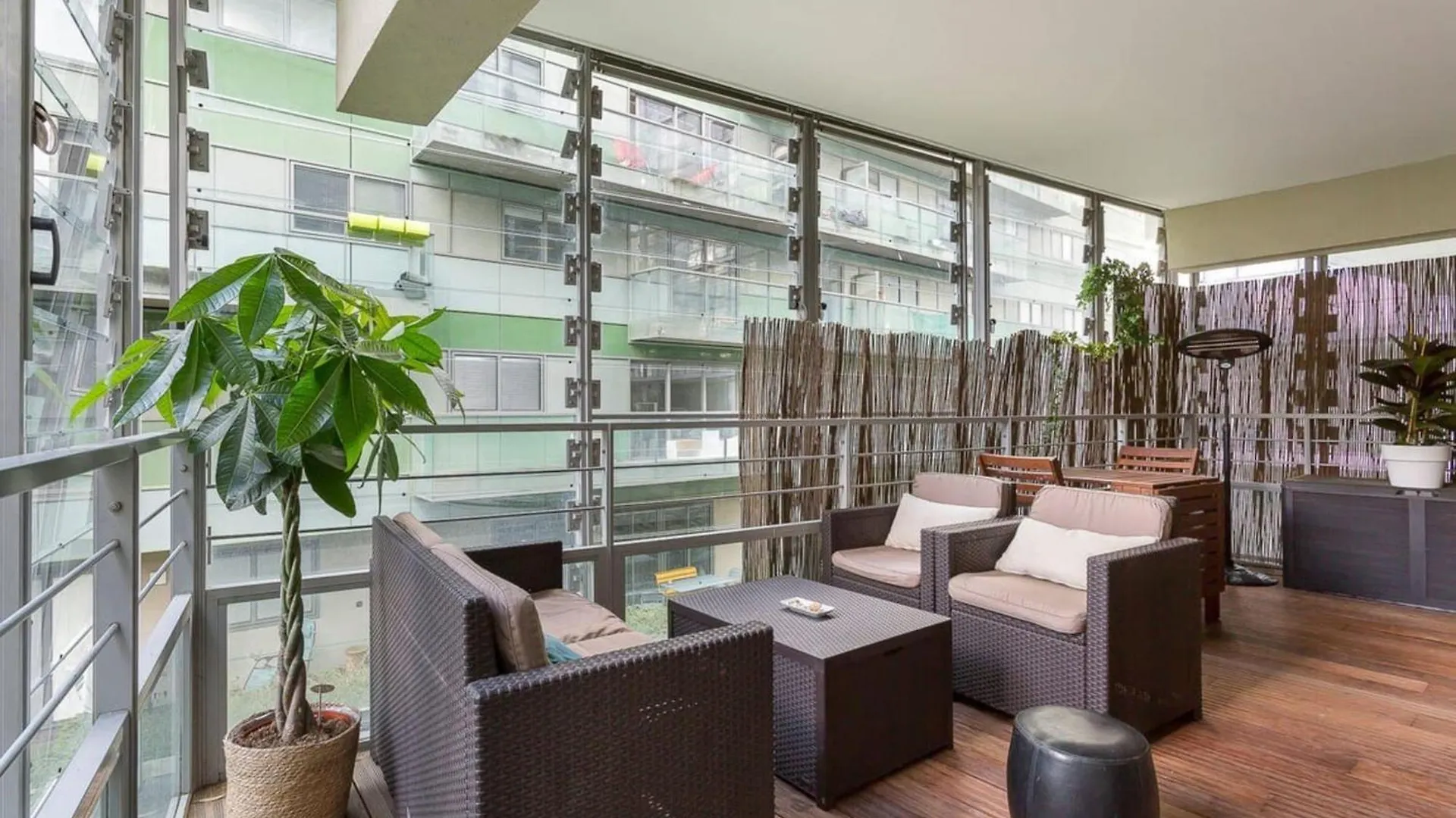 Hamac Suites - Le Confluence Terrace Garage - 4P location